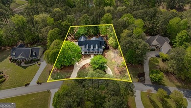 Southern Charm Meets Golf Course Living in Arbor Springs - photo 2