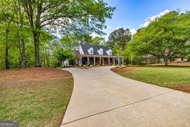 Southern Charm Meets Golf Course Living in Arbor Springs - photo 3