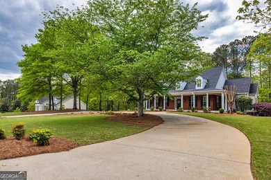 Southern Charm Meets Golf Course Living in Arbor Springs - photo 4