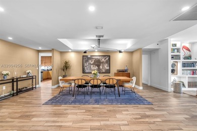 Spacious 3BD/3BA residence offering 2,510 SF in the highly - photo 3