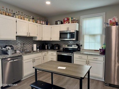 Looking to expand your investment portfolio? This fully rented - photo 5