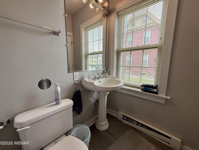 Looking to expand your investment portfolio? This fully rented - photo 8