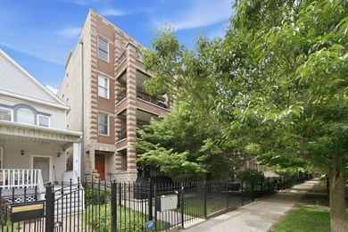 Stunning top-floor, three-bedroom, two-bathroom condo featuring - photo 1