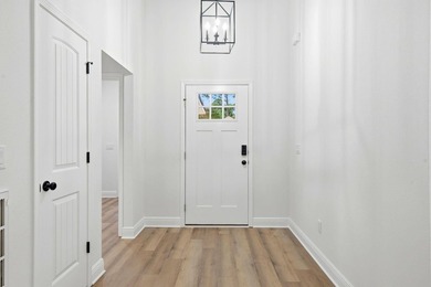 This semi-custom home offers a spacious living with 4 bedrooms - photo 4
