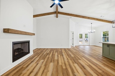 This semi-custom home offers a spacious living with 4 bedrooms - photo 6
