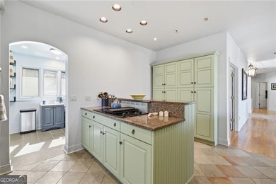 Enjoy refined mountain living with expansive, uninterrupted - photo 21
