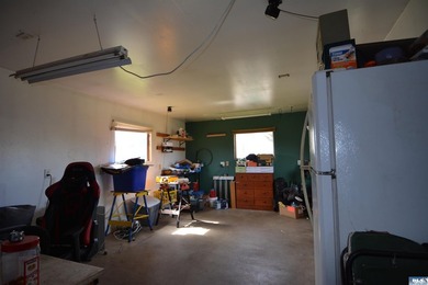 Cute and full of character, this cozy 3-bedroom, 1-bath in town - photo 30