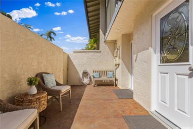 Corner-end waterfront townhome in the sought-after Gateway - photo 2
