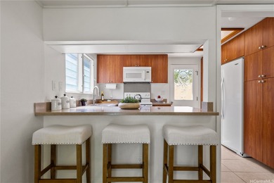 Corner-end waterfront townhome in the sought-after Gateway - photo 3