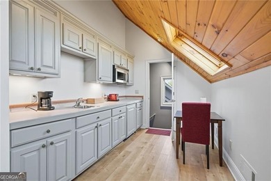 Enjoy refined mountain living with expansive, uninterrupted - photo 45