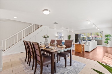 Corner-end waterfront townhome in the sought-after Gateway - photo 5