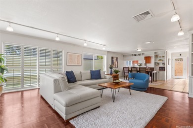 Corner-end waterfront townhome in the sought-after Gateway - photo 6