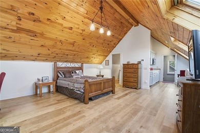 Enjoy refined mountain living with expansive, uninterrupted - photo 47