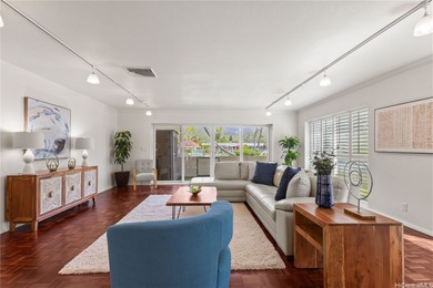 Corner-end waterfront townhome in the sought-after Gateway - photo 7