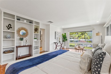 Corner-end waterfront townhome in the sought-after Gateway - photo 9