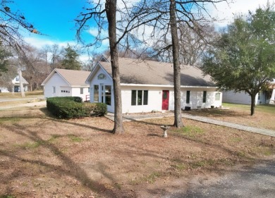 Lake Fork Home For Sale in Yantis Texas