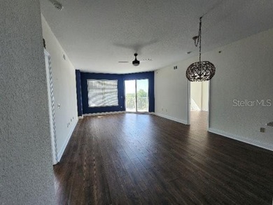 JUST REDUCED!!! Beautiful 2 Bedroom 2 Bathroom Condo w/Den and - photo 4