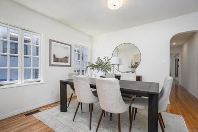 Welcome to this beautifully renovated single level Spanish home - photo 8