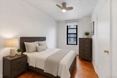Discover modern comfort and convenience in this beautifully - photo 5