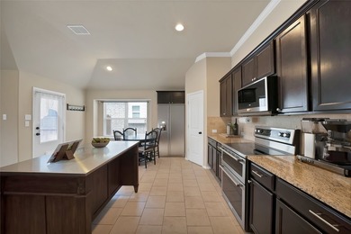 Welcome to this beautifully designed single-story Lennar home - photo 8