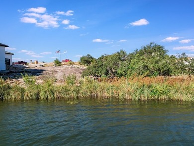 Explore a unique chance to own a piece of the Texas Hill Country - photo 3