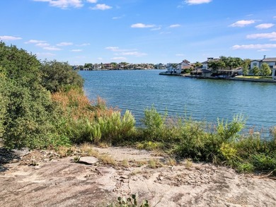 Explore a unique chance to own a piece of the Texas Hill Country - photo 4
