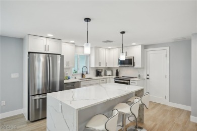 Amazing views of the intersecting canals from this 3/2 pool home - photo 12