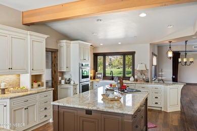 Discover an extraordinary opportunity in the heart of Santa Ynez - photo 17