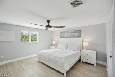 Amazing views of the intersecting canals from this 3/2 pool home - photo 21