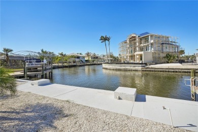 Amazing views of the intersecting canals from this 3/2 pool home - photo 31