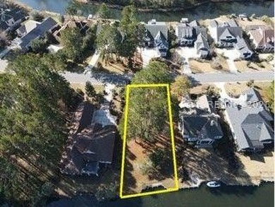 Premium waterfront homesite in Hampton Lake featuring a private - photo 1