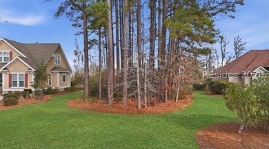 Premium waterfront homesite in Hampton Lake featuring a private - photo 2