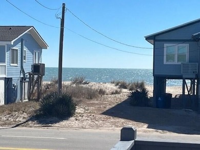 2nd row, ocean views from this classic beach cottage. Relax to - photo 2