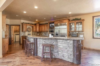 Set on over an acre in the highly sought-after Meadowbrook - photo 11