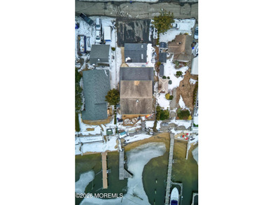 Awesome panoramic views of the Metedeconk river. Perched high on - photo 3