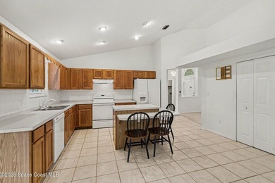 Make this 4 Bedroom Pool Home your DREAM HOME exactly how you - photo 14