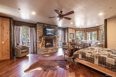 Set on over an acre in the highly sought-after Meadowbrook - photo 16