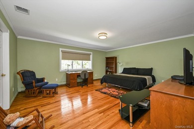 Experience refined living in this exquisitely crafted and - photo 16
