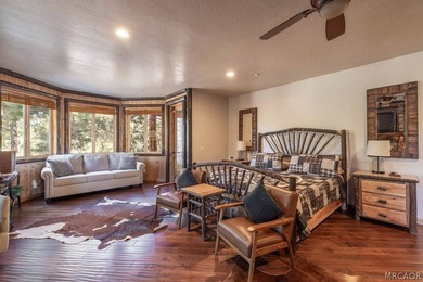 Set on over an acre in the highly sought-after Meadowbrook - photo 17