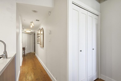 If you've been looking for a studio in Yaletown this is the one! - photo 20