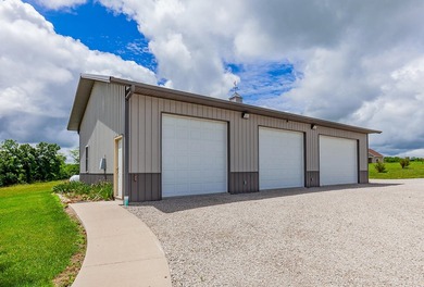 19.3 acres and unparalleled views of the rolling hills of Iowa - photo 28