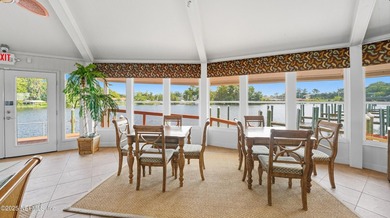 Beautifully updated 1BR/1BA second-floor condo with stunning - photo 33