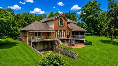 Exceptional DC Trimble custom-built home offered for the first - photo 6