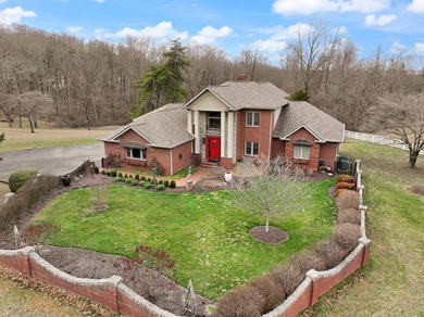 Exceptional DC Trimble custom-built home offered for the first - photo 7