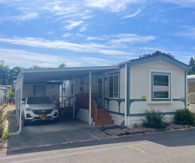 Lake Home For Sale in Grants Pass, Oregon