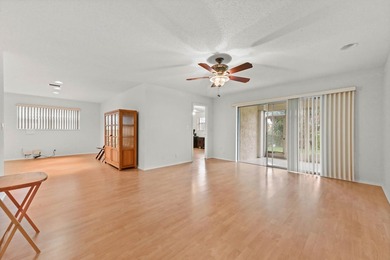 Step inside this beautiful 2-bedroom, 2-bathroom end-unit villa - photo 8