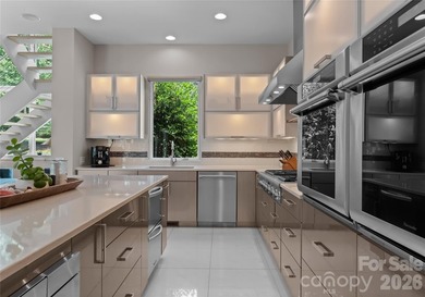 Rare opportunity to own a Simonini-built contemporary waterfront - photo 14