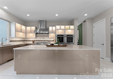 Rare opportunity to own a Simonini-built contemporary waterfront - photo 17