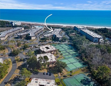 This well-maintained one-bedroom oceanside villa is located - photo 1