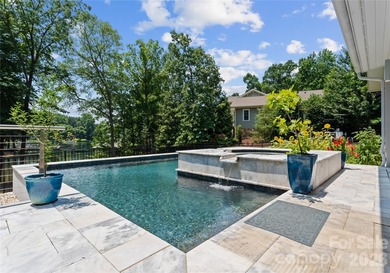 Rare opportunity to own a Simonini-built contemporary waterfront - photo 32